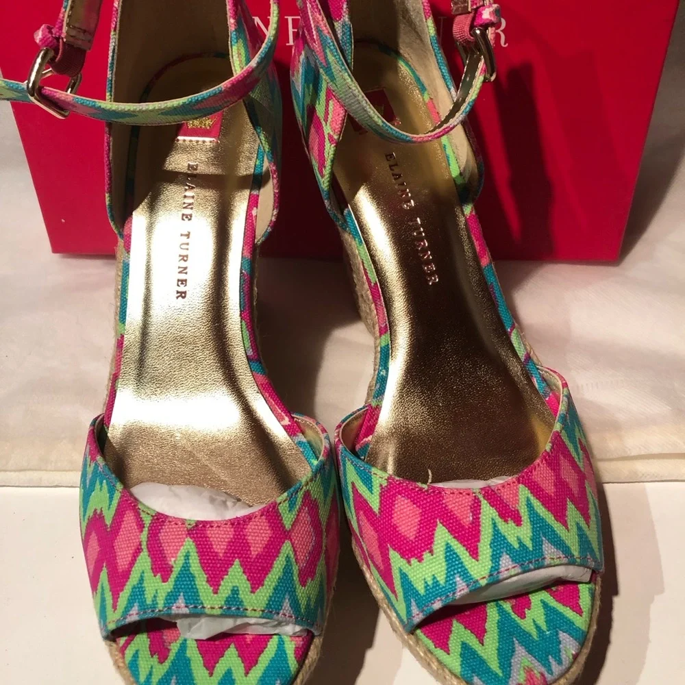 NWT in box Elaine Turner Pink, Green & Blue Batik Print Espadrille Wedge Sandals